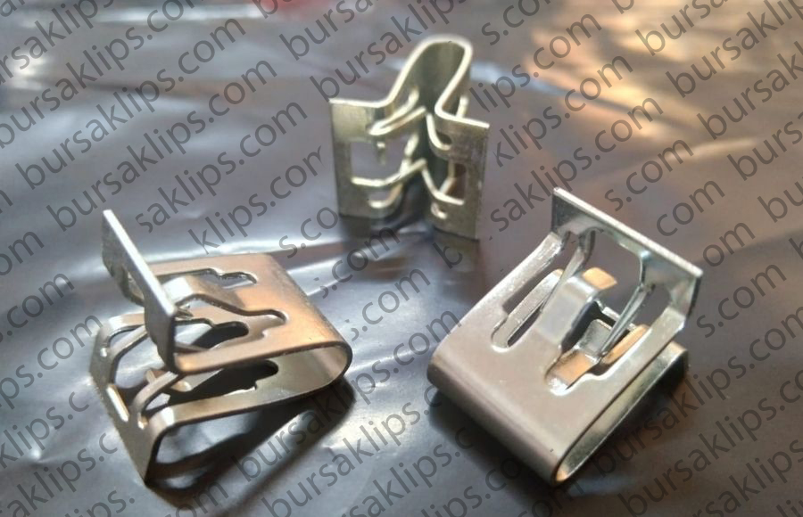 6971- TOYOTA İÇ KAPLAMA SAC SEGMANI