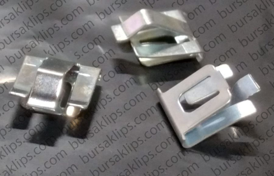 6970- FİAT CAM DÜĞME ÇERÇEVE SAC SEGMANI