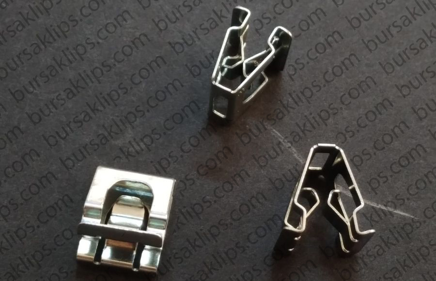 7089- FORD İÇ KAPLAMA SAÇ SEGMANI - 233496004